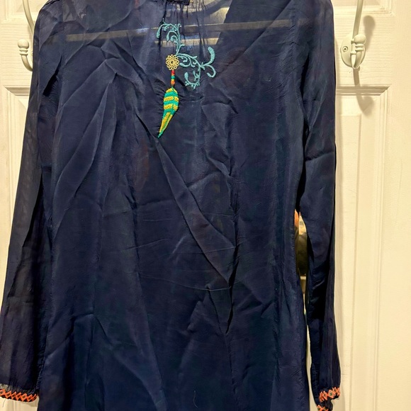 Johnny Was  Dream Catcher embroidered navy blouse x small excellent condition - Picture 3 of 11